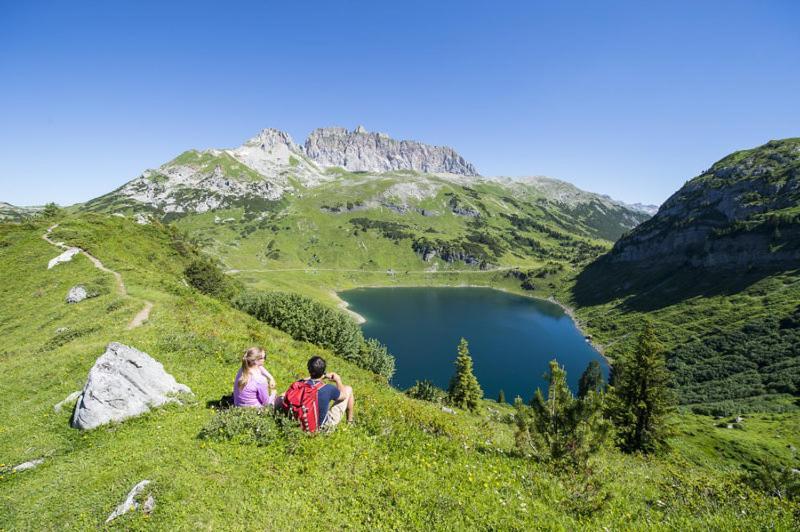 Apartamento Gaestehaus Zum Baeren Wald am Arlberg Exterior foto