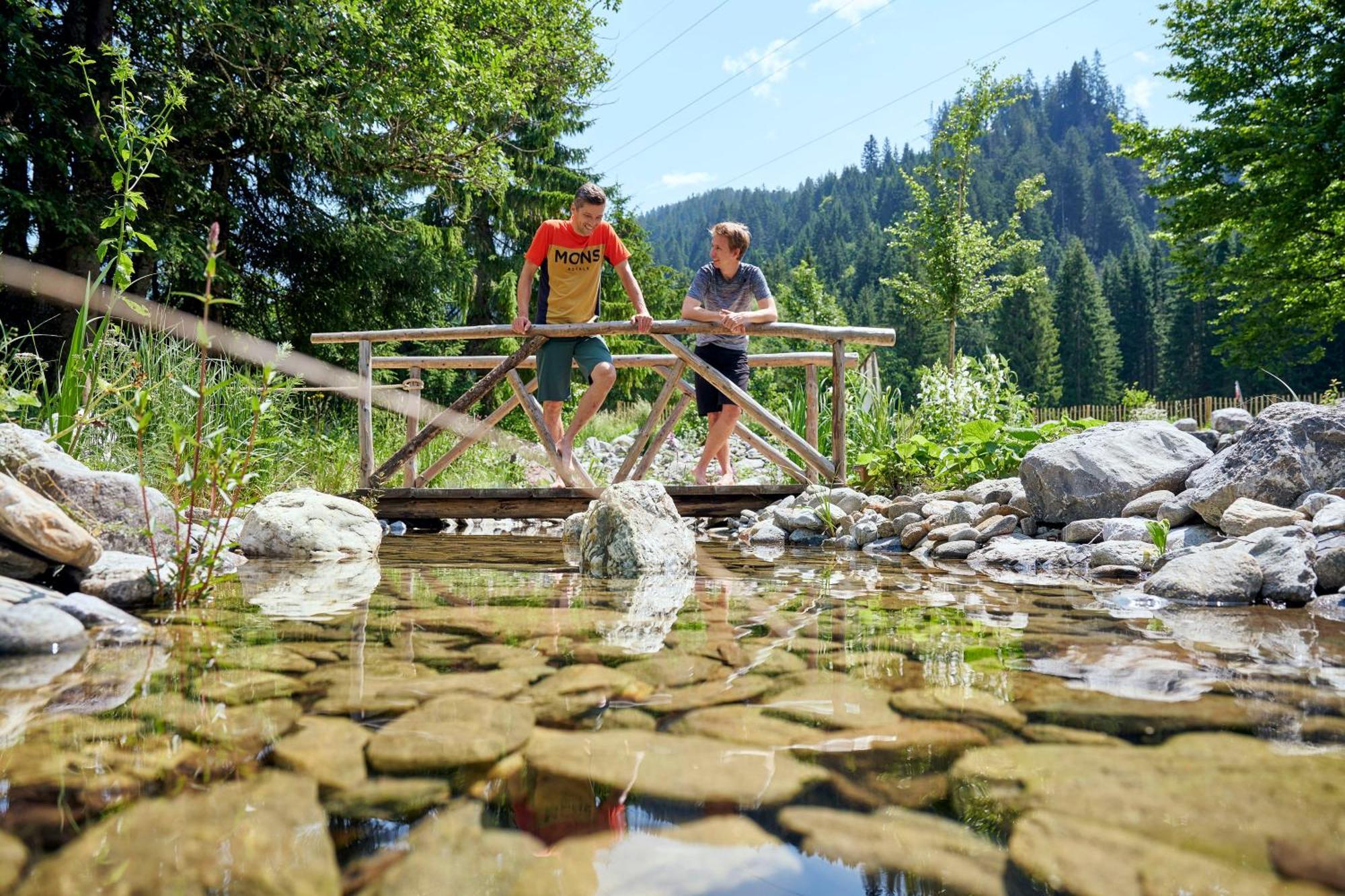 Apartamento Gaestehaus Zum Baeren Wald am Arlberg Exterior foto