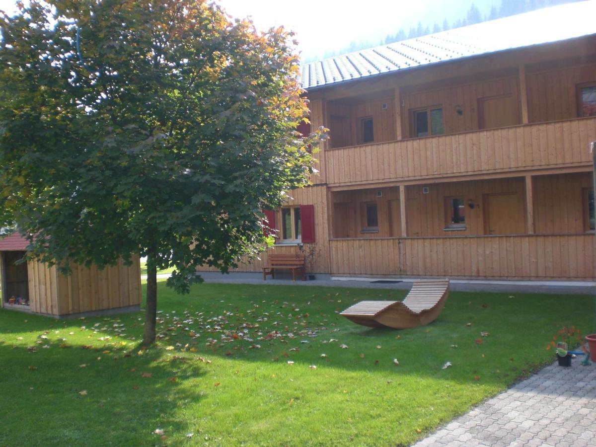 Apartamento Gaestehaus Zum Baeren Wald am Arlberg Exterior foto